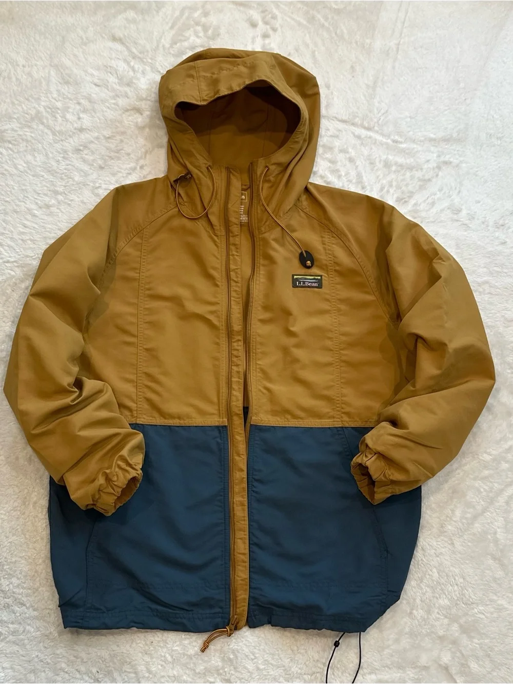 LL Bean Mountain Classic Jacket Full Zip  Colorblock Tan Navy Blue Mens Medium M